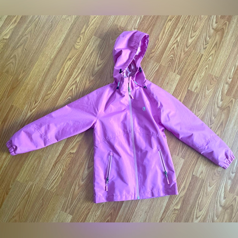 🌾 Liquid raincoat